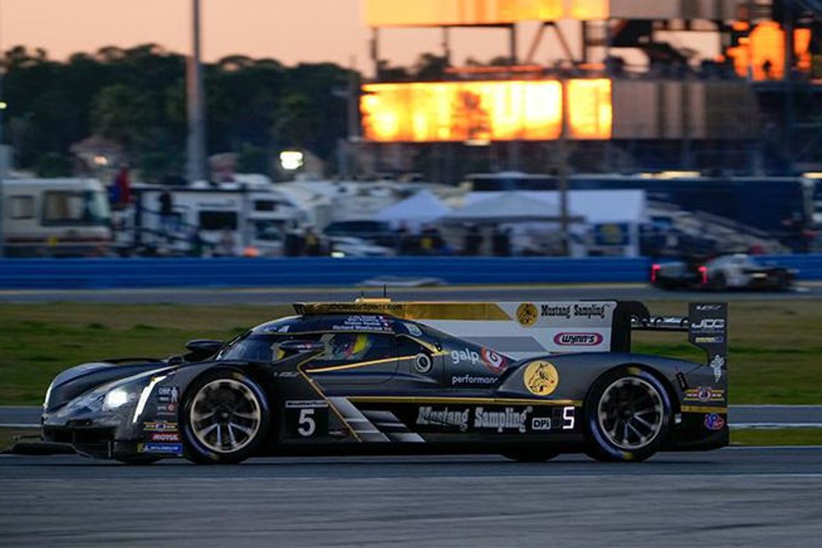 Cadillac Leads but Acura Rebounds at Rolex 24 Halfway Mark
