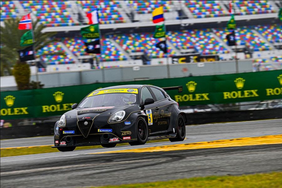 Historic Daytona win for Alfa Romeo Giulietta Veloce TCR by Romeo Ferraris