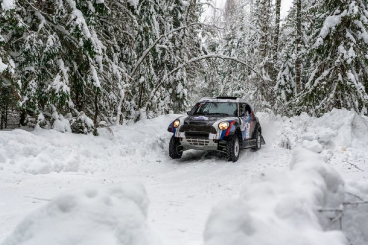 Vasilyev overcomes issues to win Cross-Country Bajas opener in Russia