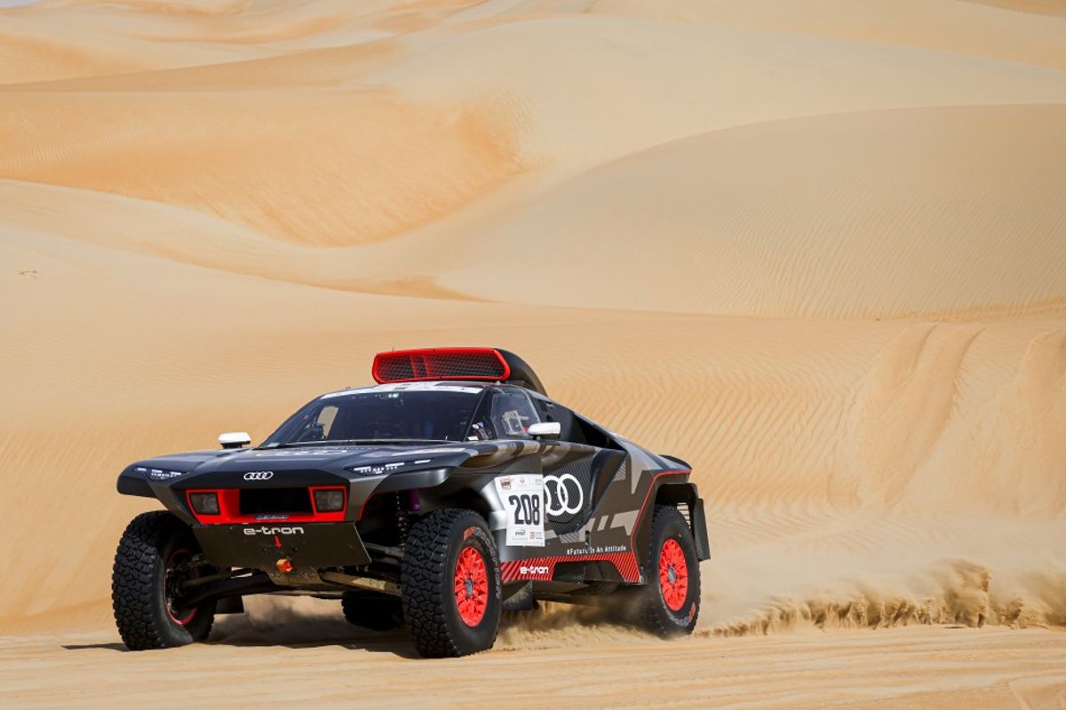 Peterhansel wins, Loeb claims W2RC lead in Abu Dhabi Desert Challenge