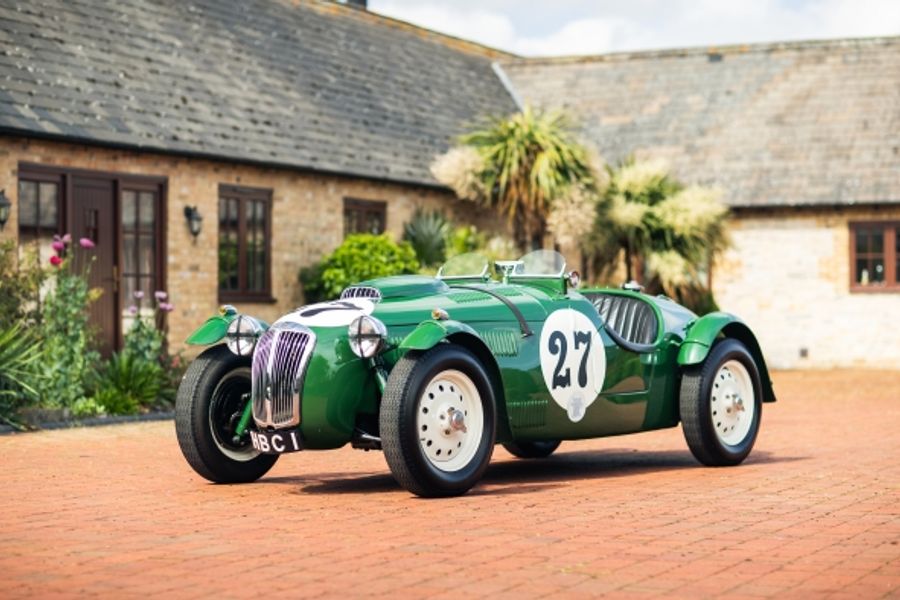 Specialists and finest collector cars sign up for Salon Privé London