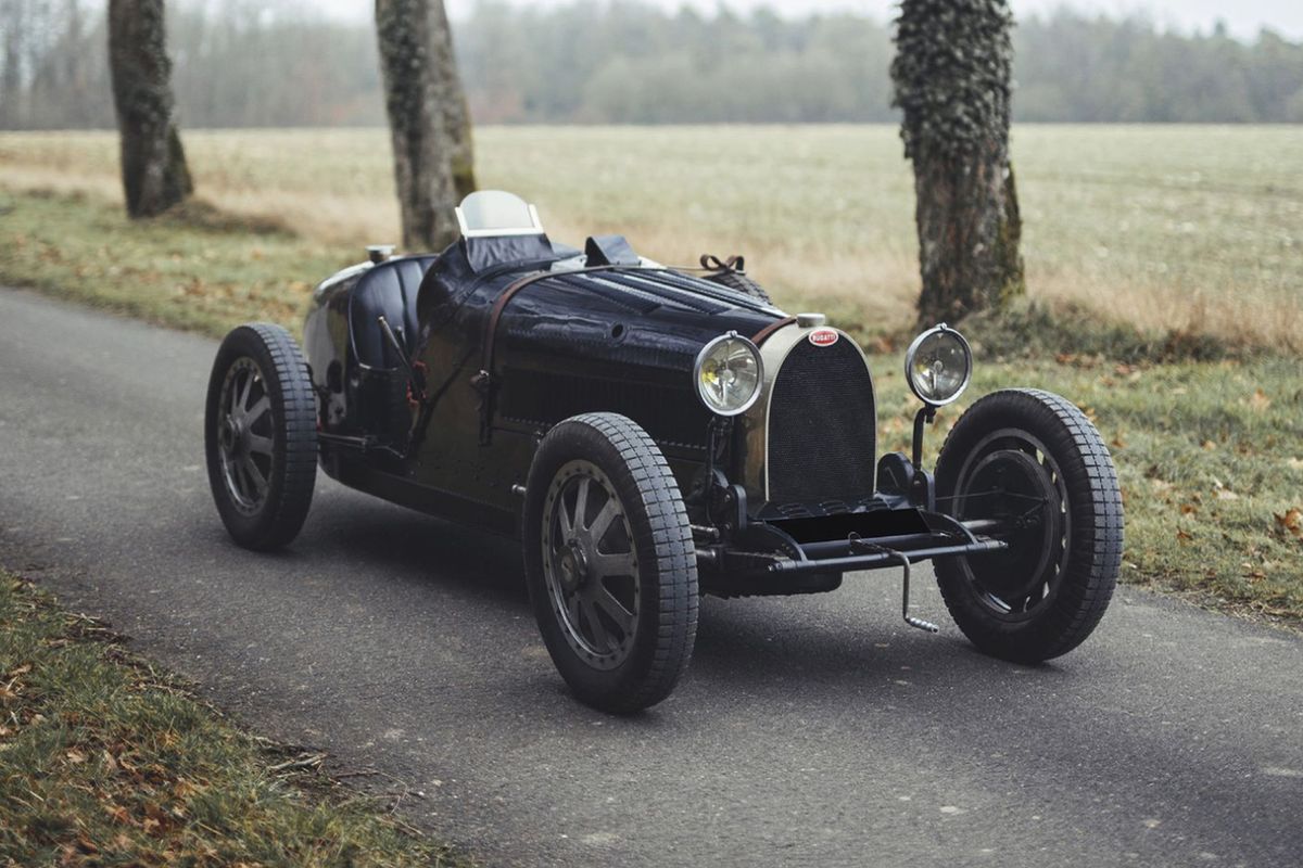 1927 Bugatti Type 35C (R) sells for E507,400 at Aguttes, results