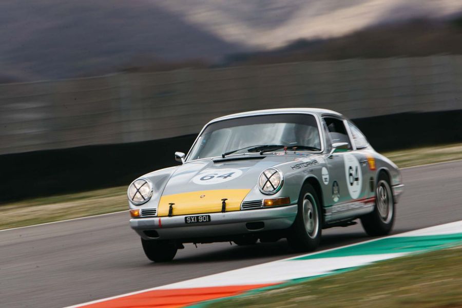 Andrew Smith & Oliver Bryant win 2 Litre Cup Mugello Classic  for Historika