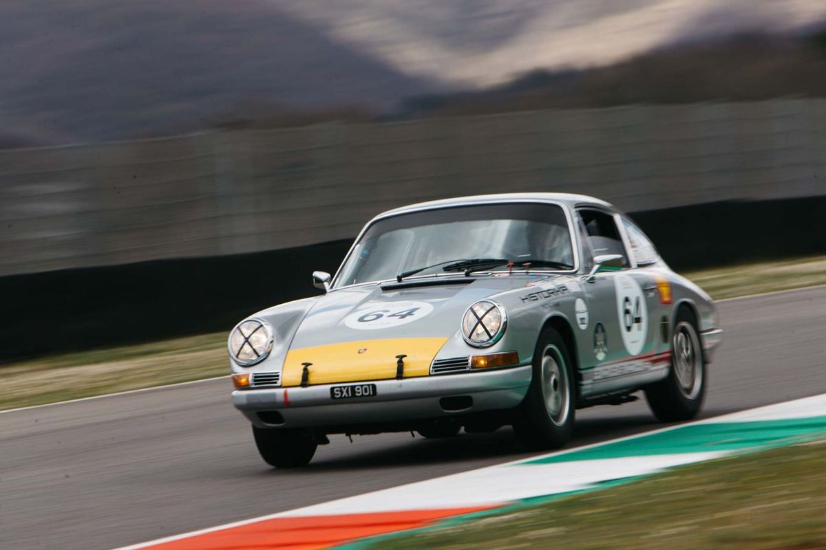 Andrew Smith & Oliver Bryant win 2 Litre Cup Mugello Classic  for Historika