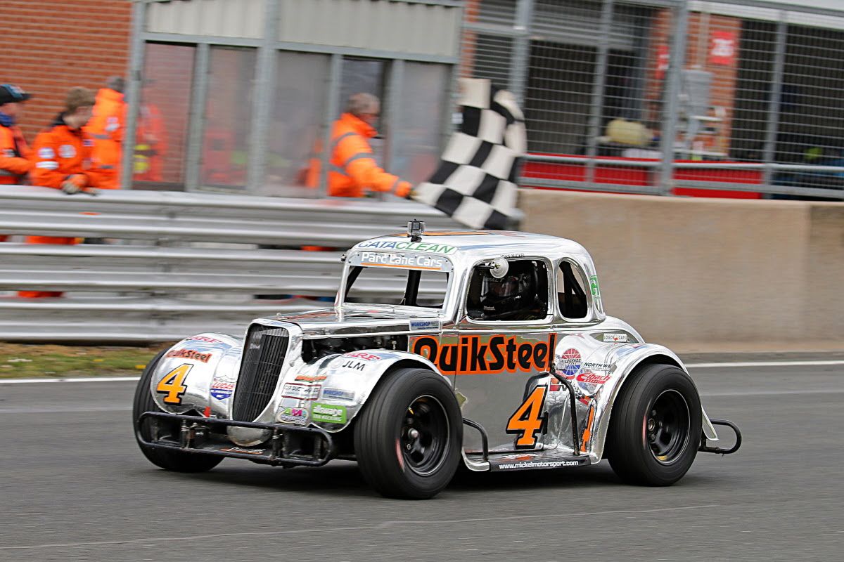 Multiple champ John Mickel races to 150th Legends Cars career victory