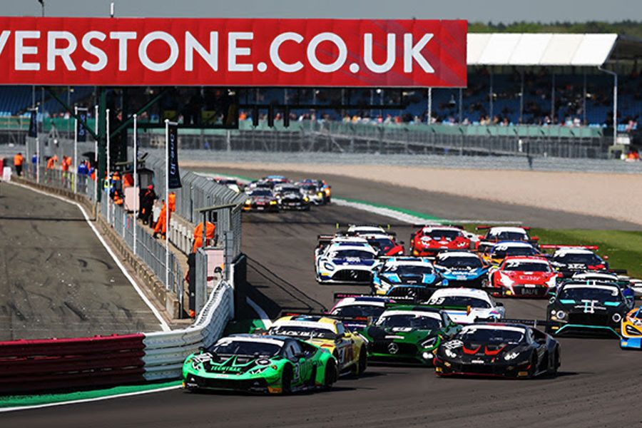 Mitchell rebuffs Kirchhoefer to take second Silverstone 500 win