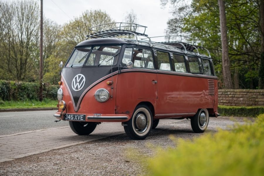 Rare 1957 23-window VW Microbus Deluxe Samba @ Car & Classic auction