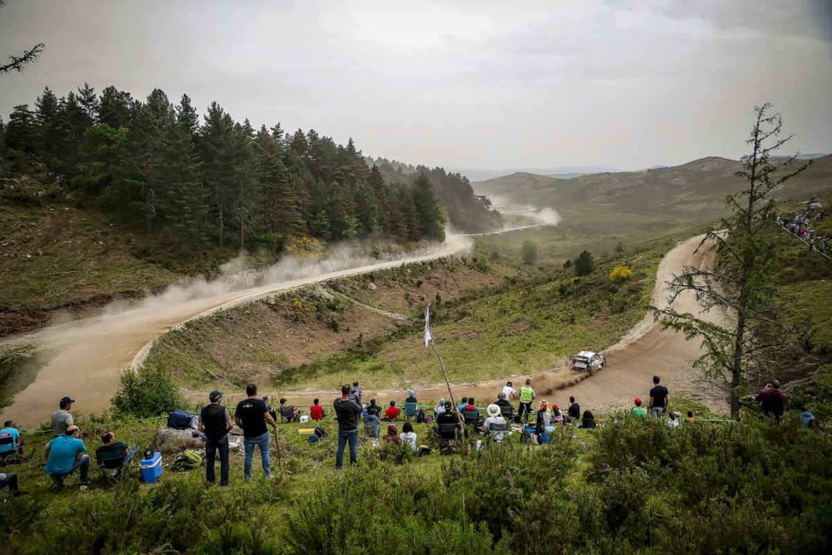 Evans extends Rally Portugal lead, heads Toyota 1-2-3 Saturday morning