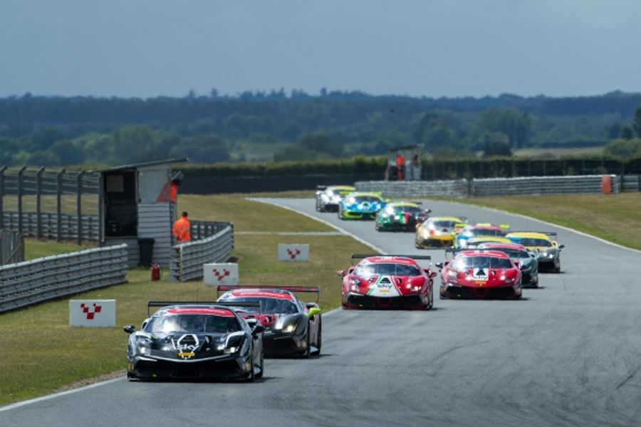 Rookies race ahead at Snetterton's Ferrari Challenge Trofeo Pirelli
