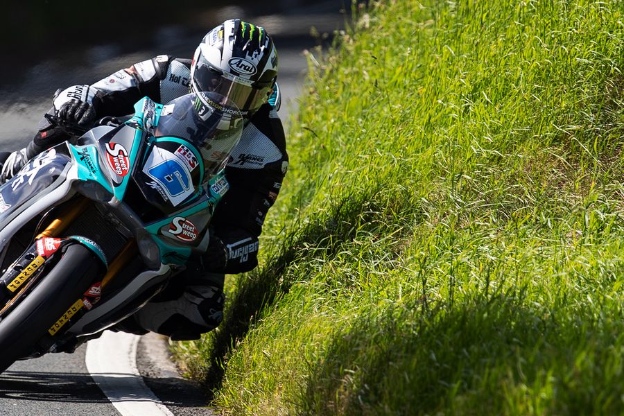 Michael Dunlop takes 21st TT win with  Monster Energy Supersport TT Race 2