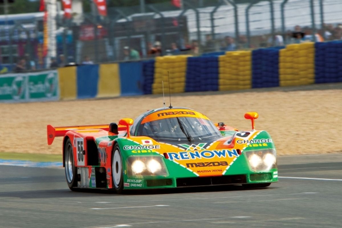 1991 Le Mans winning Mazda 787B demo at the 2022 Le Mans Classic