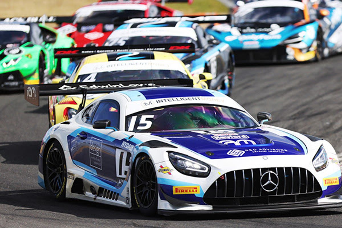 Wins for Ferguson/de Pauw, Burns/Brown in Snetterton British GT Race 2