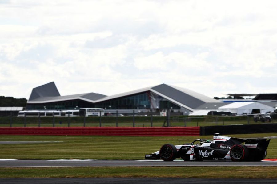 Logan Sargeant seals F2 pole for Carlin at Silverstone