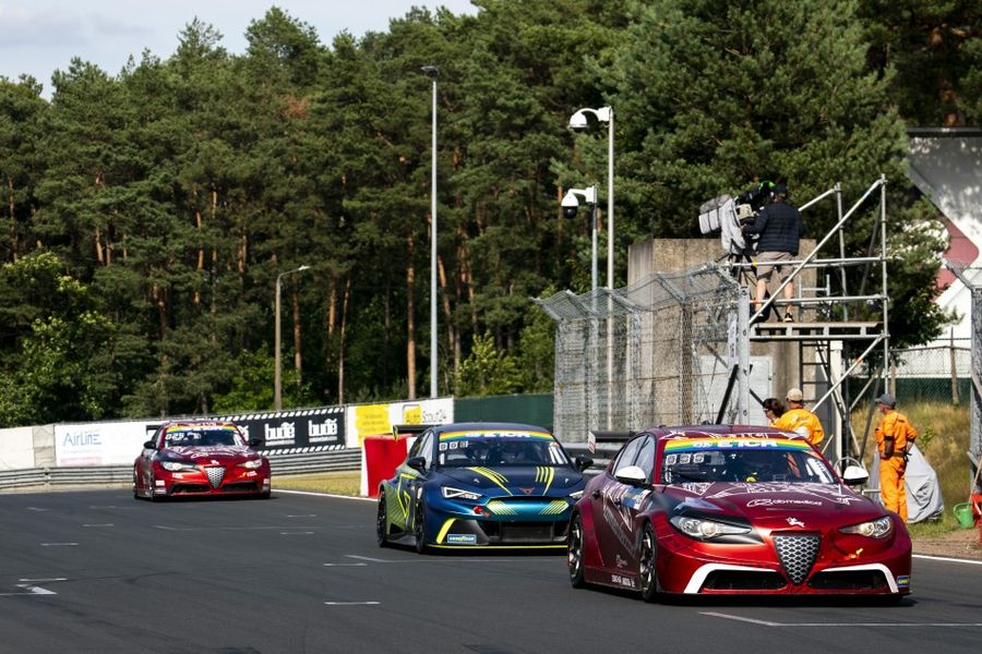 Maxime Martin wins ETCR at Zolder for Romeo Ferraris