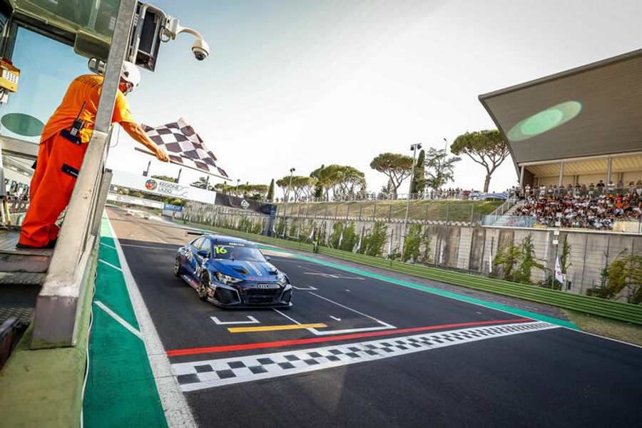 Audi RS 3 LMS score one-two win in FIA World Touring Car Cup @ Vallelunga
