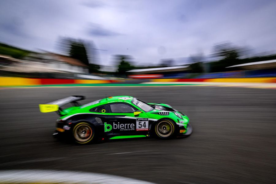 Porsche teams qualify three 911 GT3 R for Super Pole session at Spa 24hr