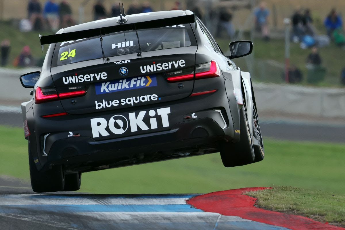 Jake Hill takes Knockhill BTCC pole