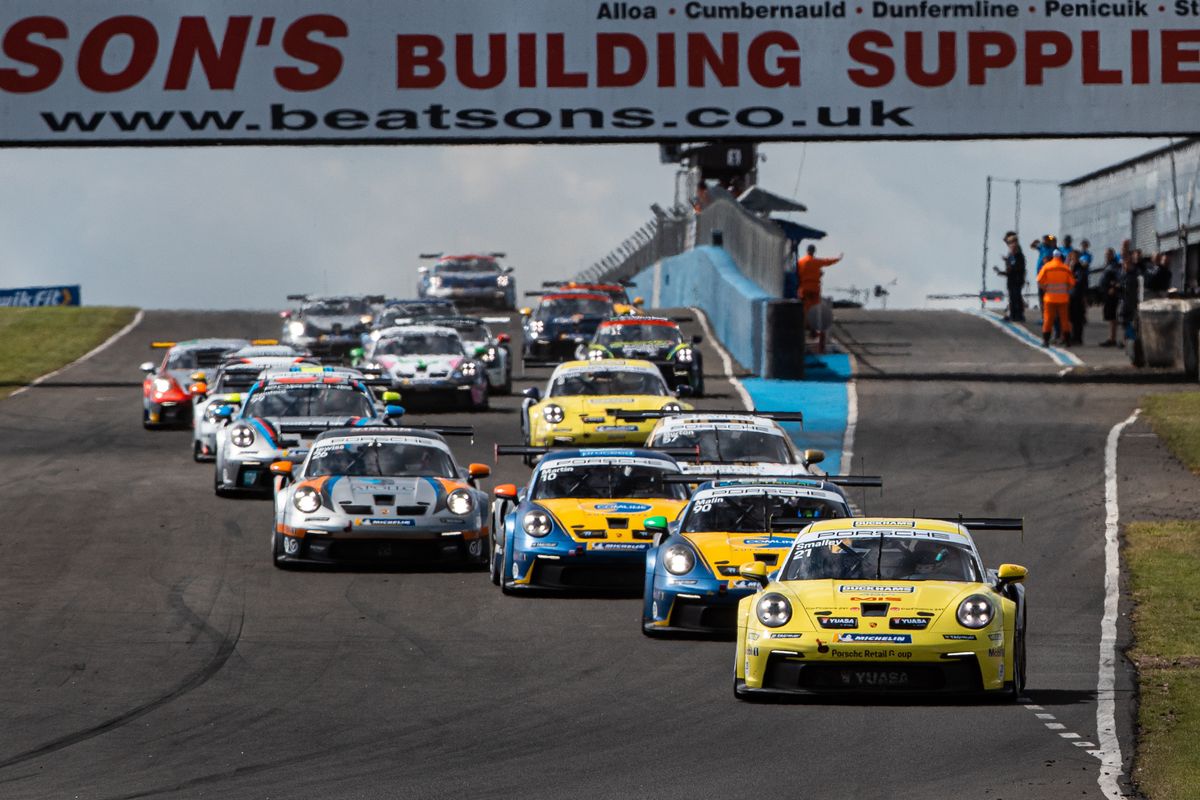 Porsche Carrera Cup GB: Knockhill review