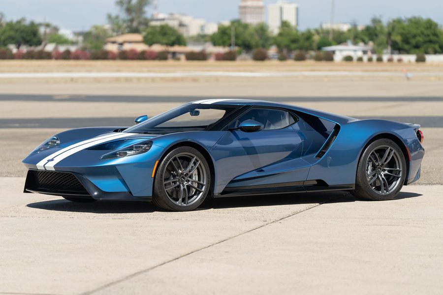  Pair of Ford GTs at Gooding's Pebble Beach Auctions