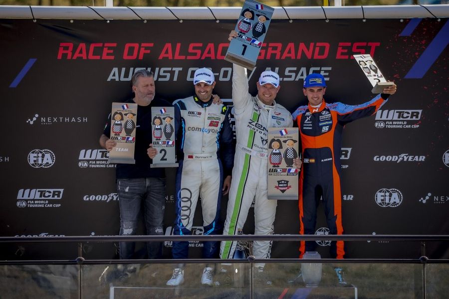  Rob Huff resists 18 laps of pressure to win WTCR Race Alsace GrandEst Race 2