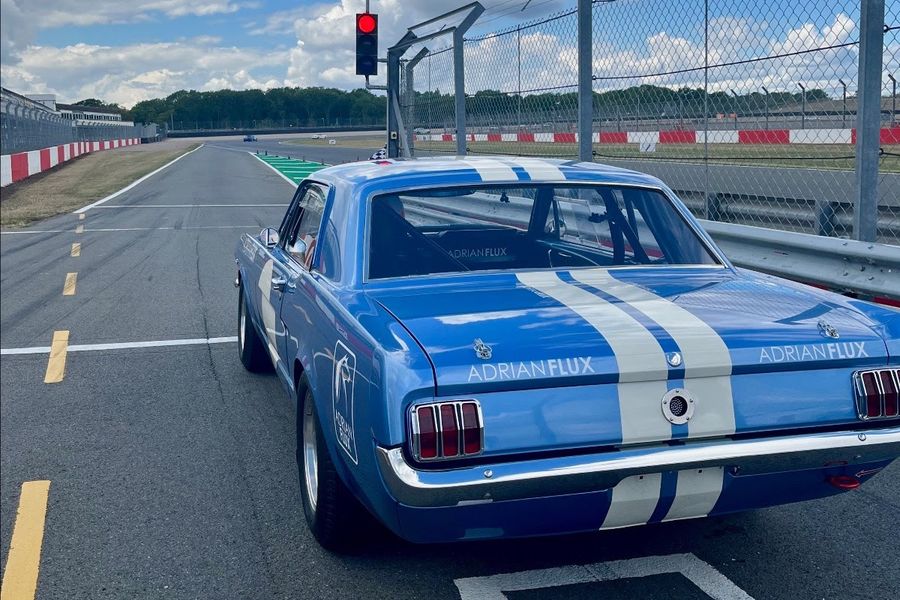 American muscle car  set to make its race debut @ The Classic  Silverstone