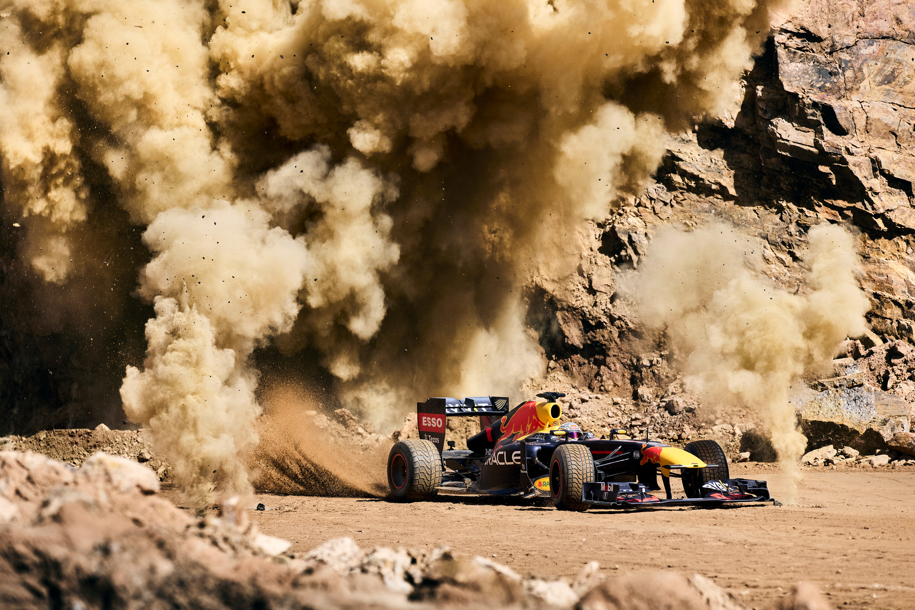 From Sim To Reality: Verstappen takes on a race simulator like no other ...