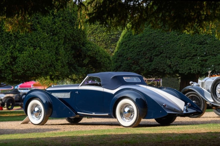 Record attendance & spectacular cars at Hampton Court Concours of Elegance