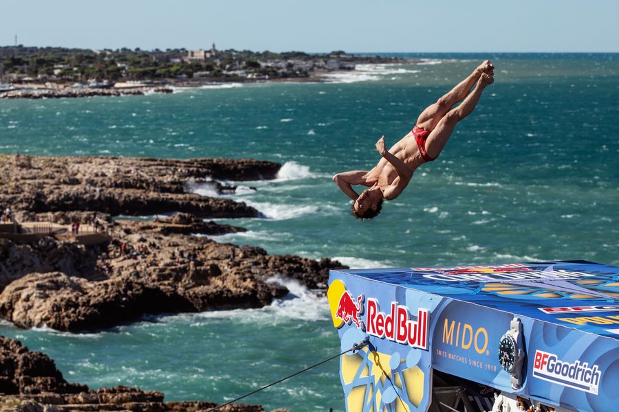 Iffland wraps up sixth Red Bull Cliff Diving World Series title