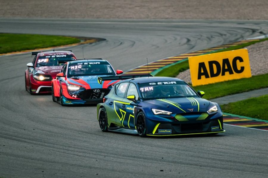 Tambay and Cupra take FIA ETCR titles