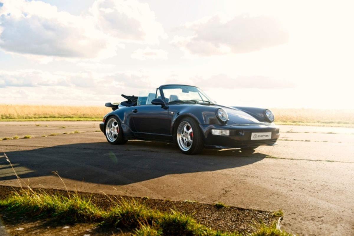 Everrati unveils world’s first electrified Porsche 911 (964) Wide Body Cabriolet