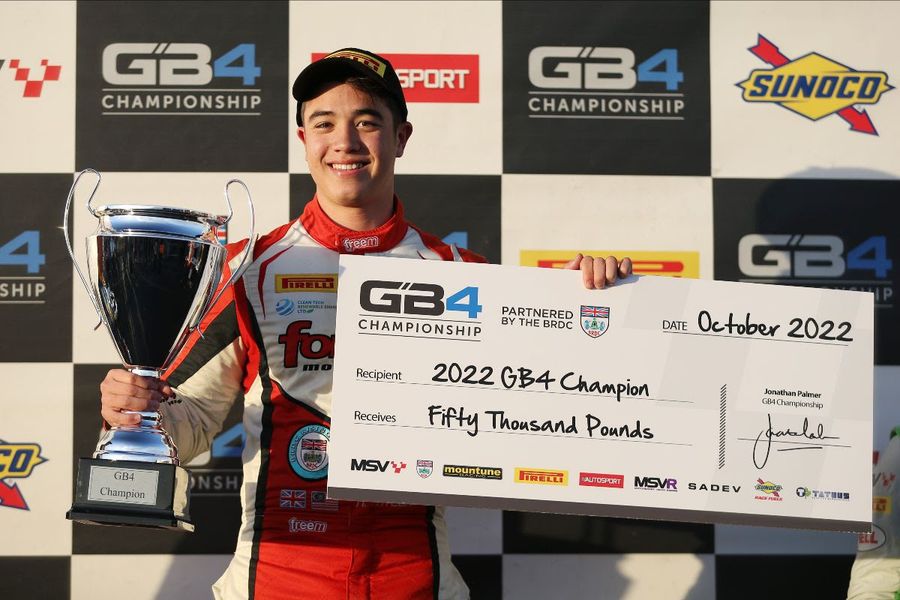 Taylor takes GB4 title at Donington decider