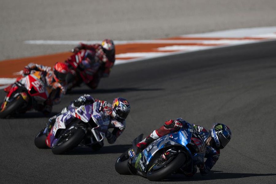 The Chequered Flag: Suzuki wave goodbye to MotoGP