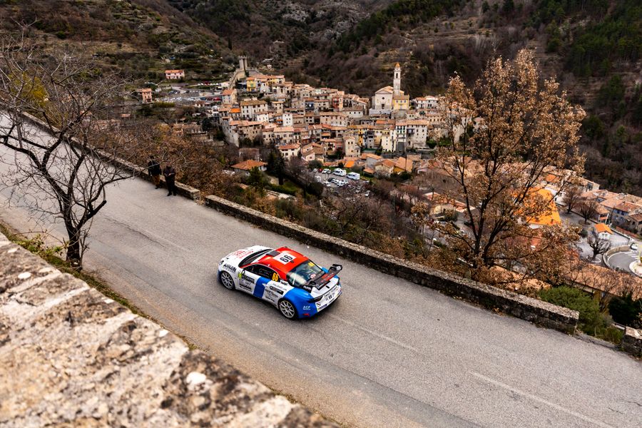 Alpine wins Monte-Carlo Rally R-GT Category
