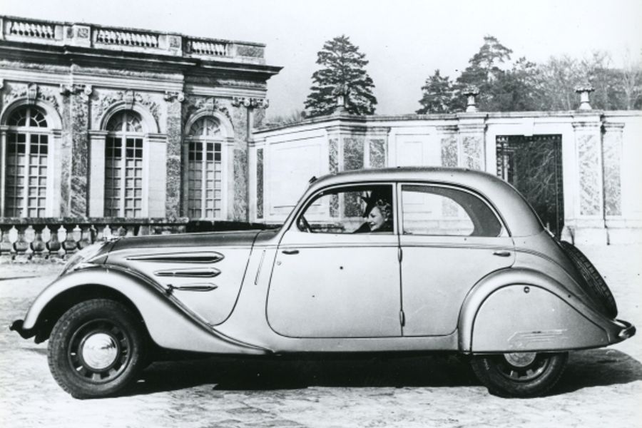 PEUGEOT to display historic 4 series models alongside new 408 @ Retromobile