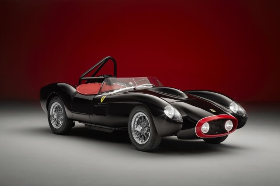 Racing heritage reimagined: Special edition ‘Pacco Gara’ Ferrari Testa Rossa J
