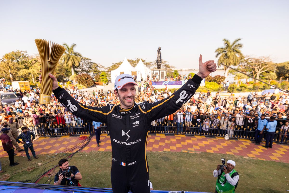  Jean-Éric Vergne wins inaugural Hyderabad E-Prix 