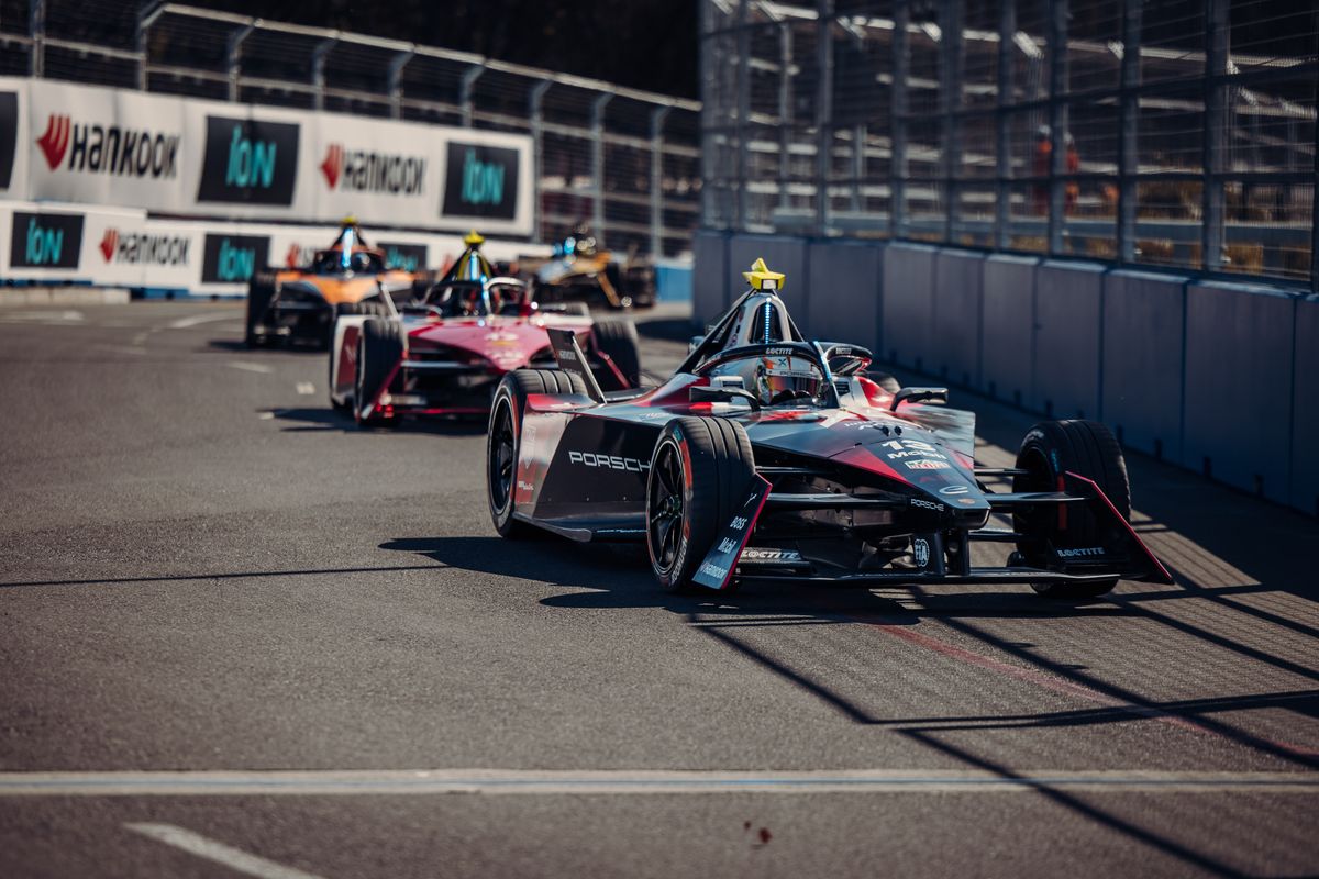António Félix da Costa & TAG Heuer Porsche Formula E Team win in Cape Town