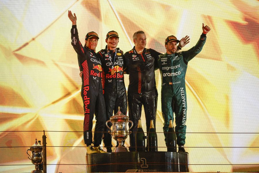 Verstappen dominates F1's opening round @ the Bahrain Grand Prix 
