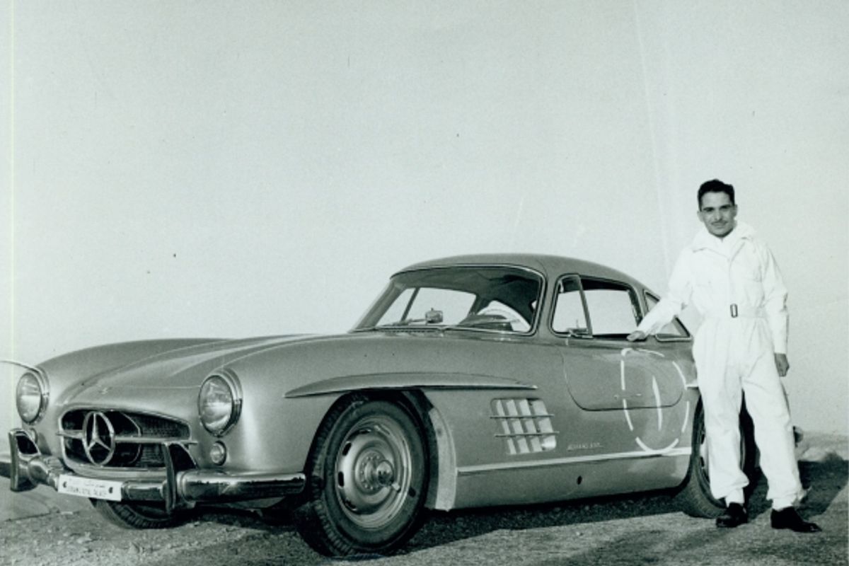 Late King Hussein of Jordan's Gullwing Mercedes 300SL @ the National Motor Museum 
