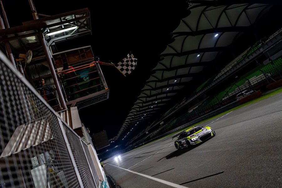 Stunning 1-2 for Absolute Racing in Sepang 12 hours