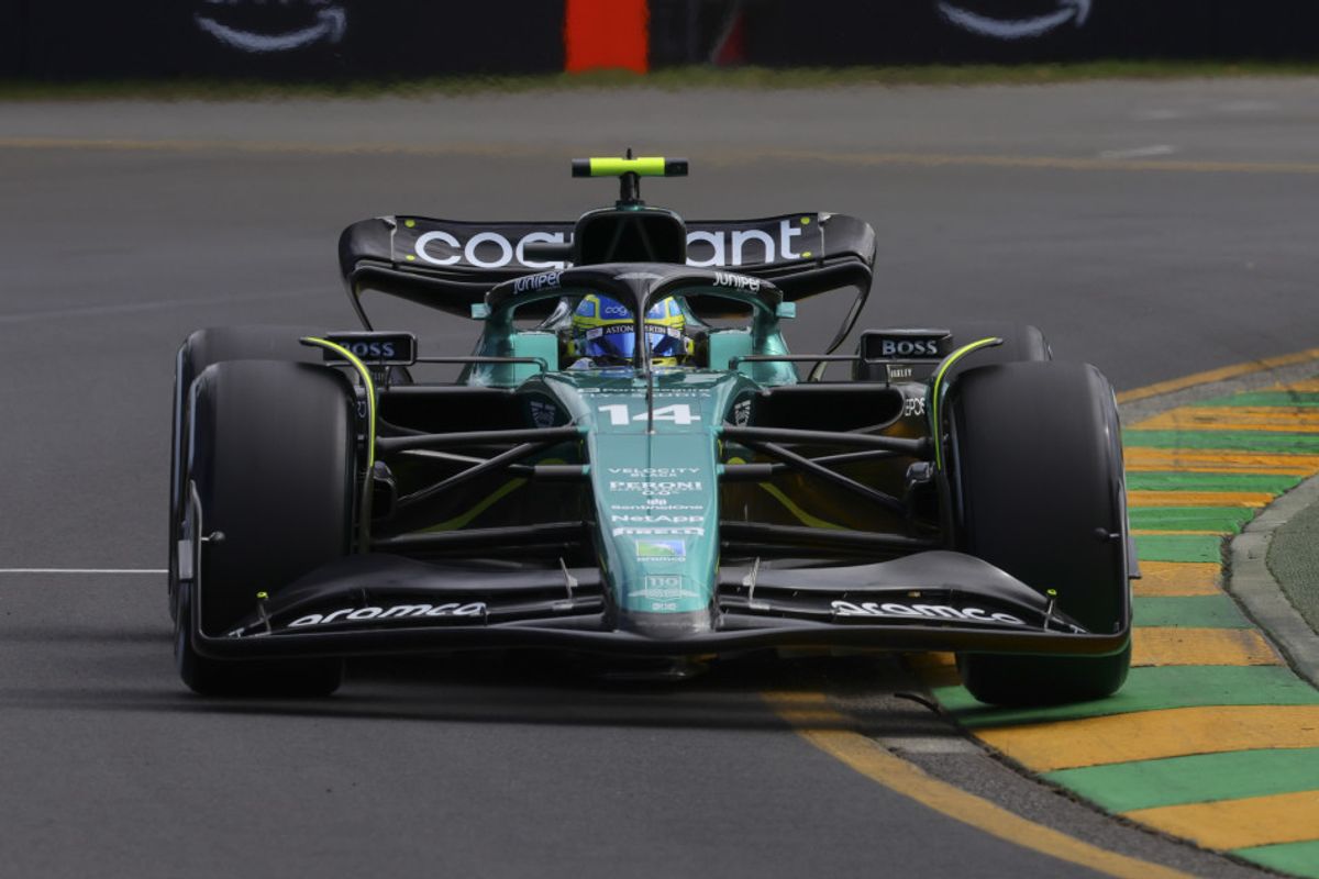 Alonso tops Australian GP second practice as rain arrives in Melbourne