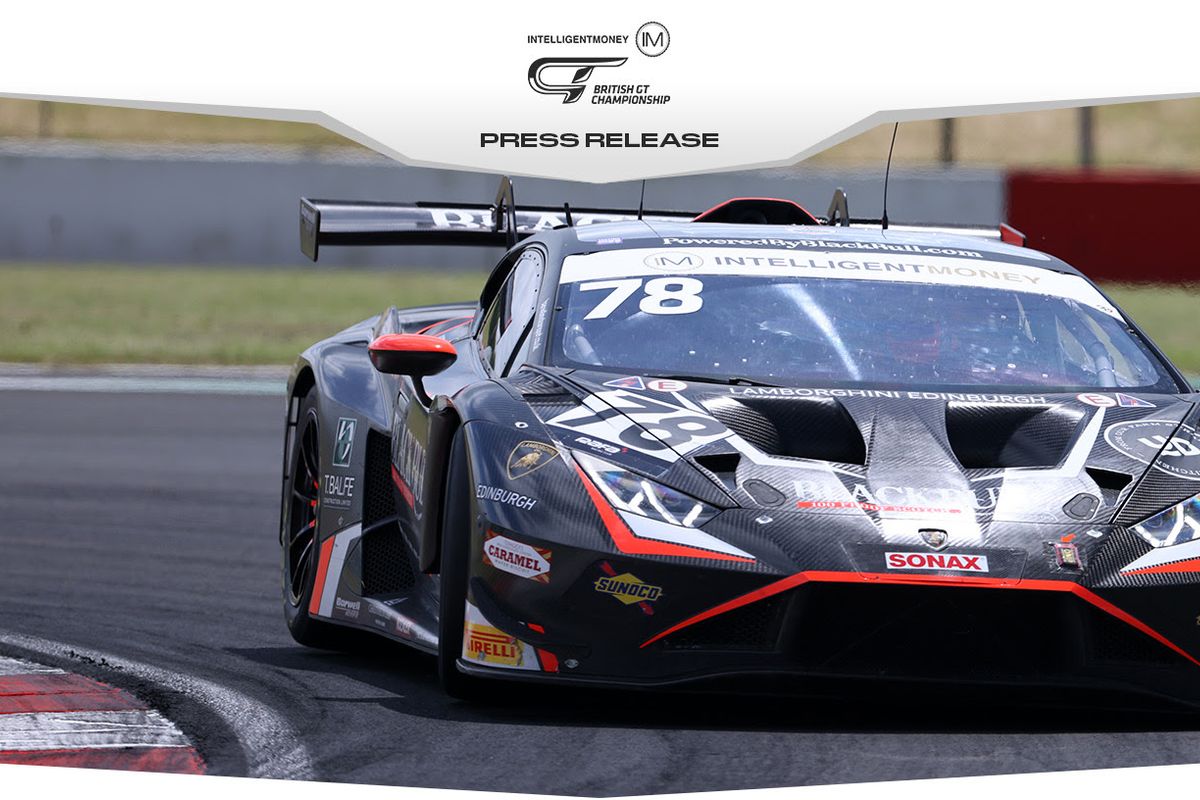 Barwell and DTO claim pole positions for British GT @ Donington