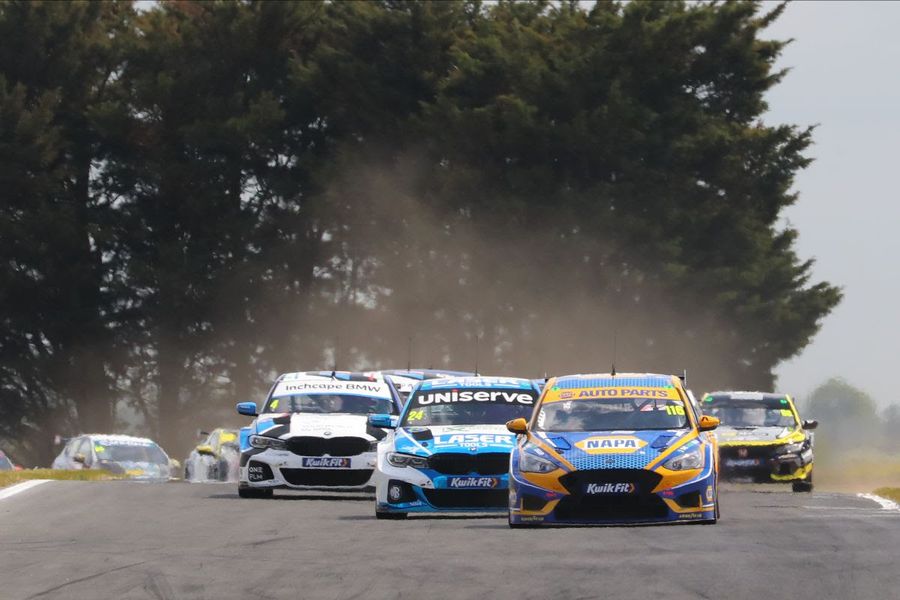 BTCC heads to Thruxton this weekend