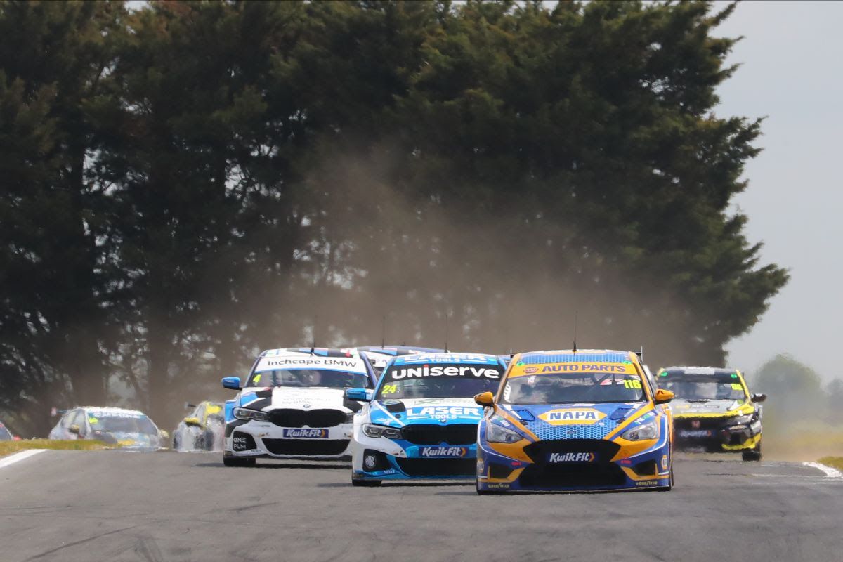 BTCC heads to Thruxton this weekend