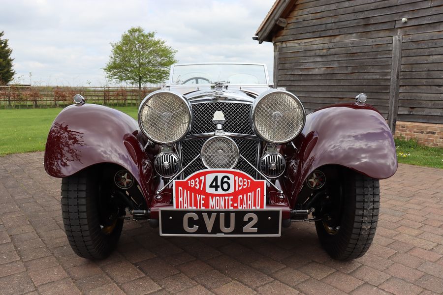 Historically significant Jaguar SS100 2½ Litre sells for £400,000 @ H&H