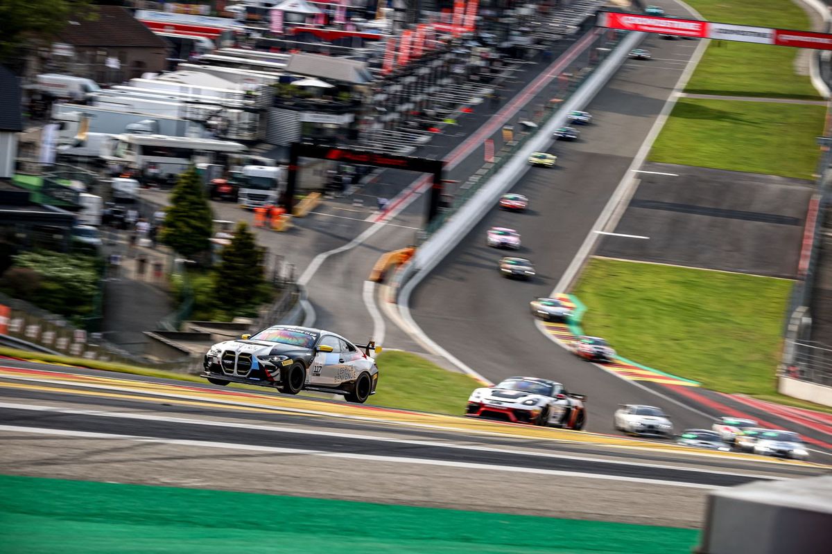 L'Espace Bienvenue BMW wins GT4 European Race 1 at Spa-Francorchamps 
