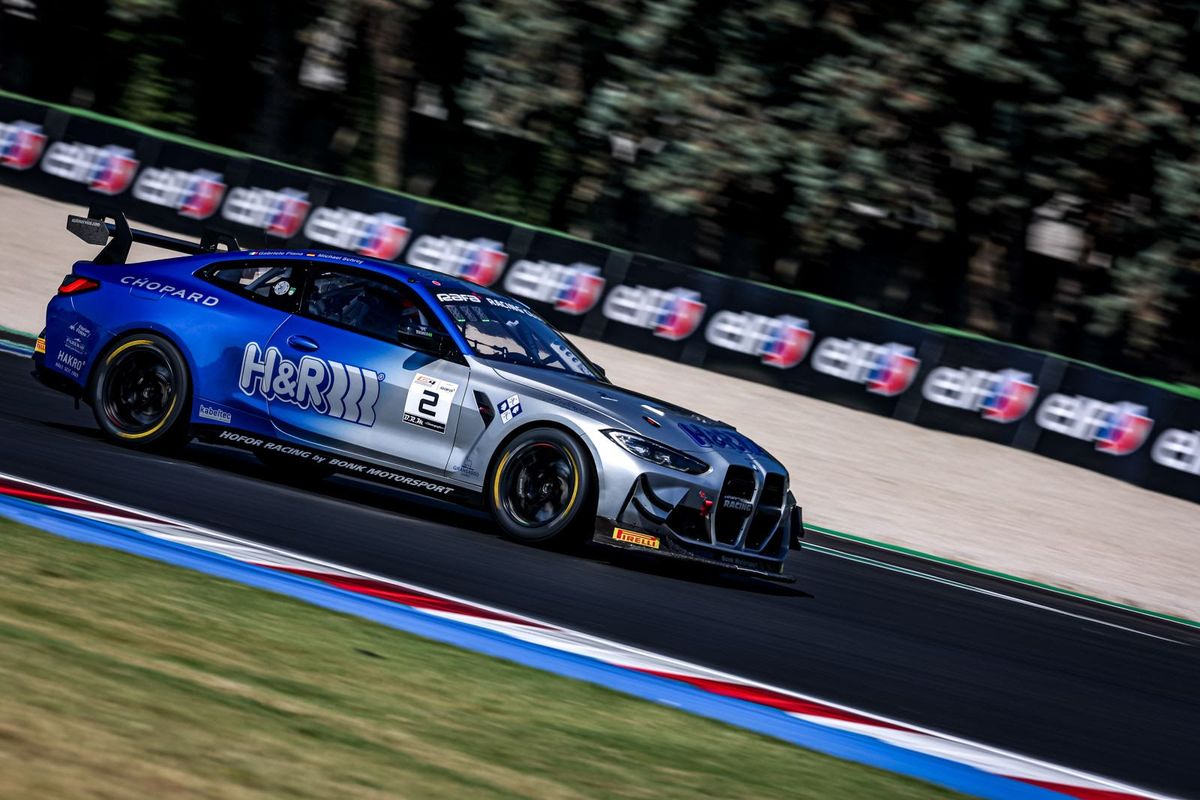Hofor Racing by Bonk Motorsport BMW wins GT4 European Misano Race 1