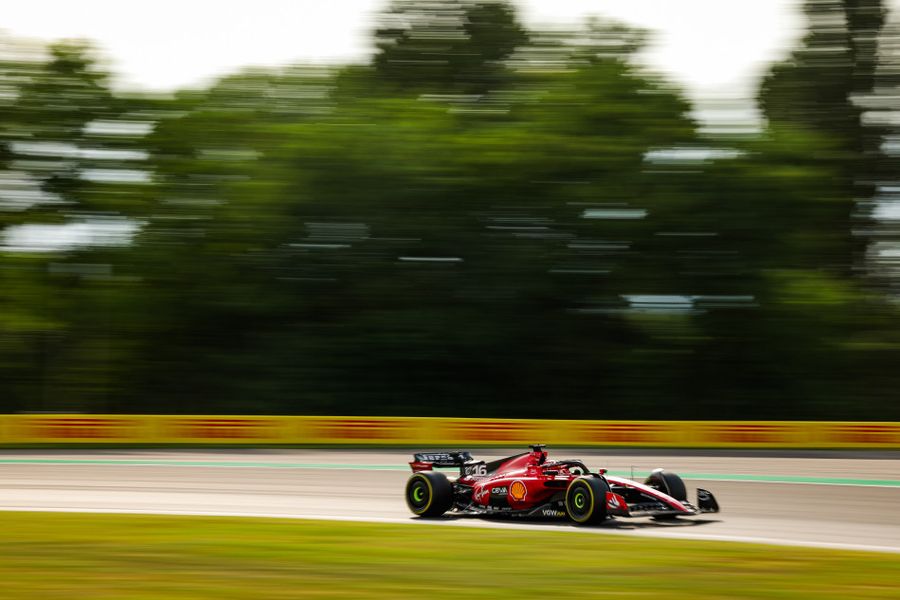 Leclerc sets fastest lap in Hungarian GP FP2