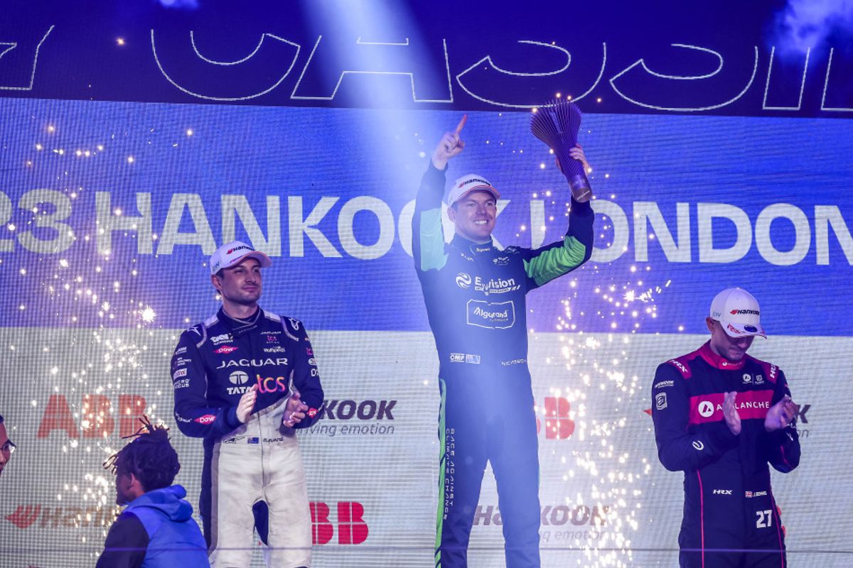Nick Cassidy secures final win of Formula E season in London