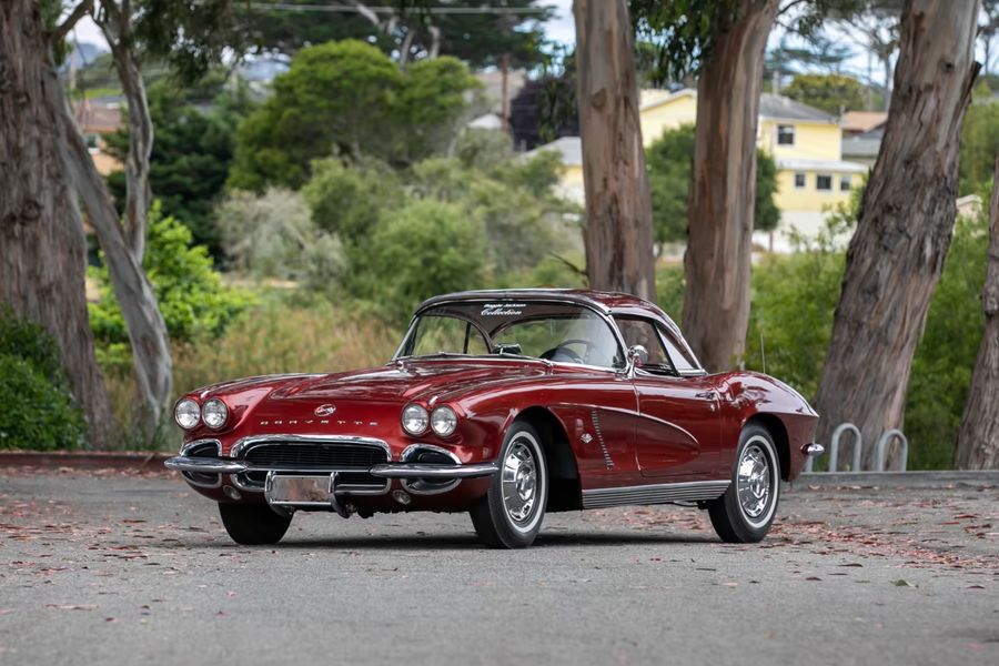 1962 Chevrolet Corvette Convertible @ Mecum Monterey Auction